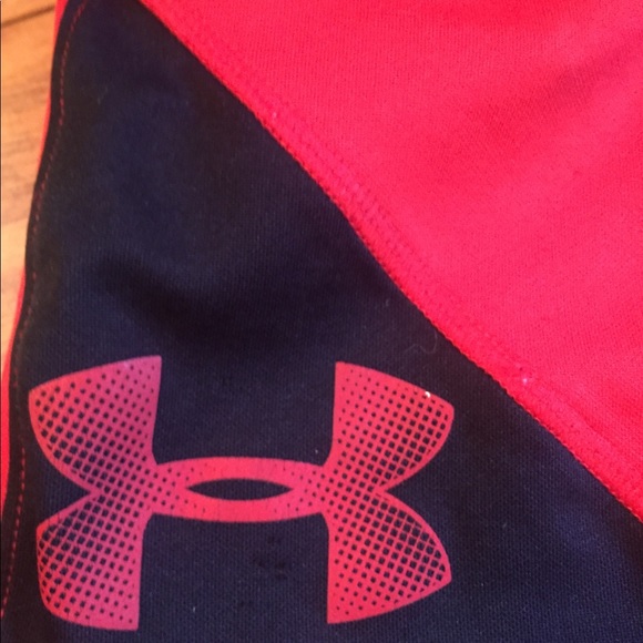 5t red under armour shorts - Picture 2 of 4